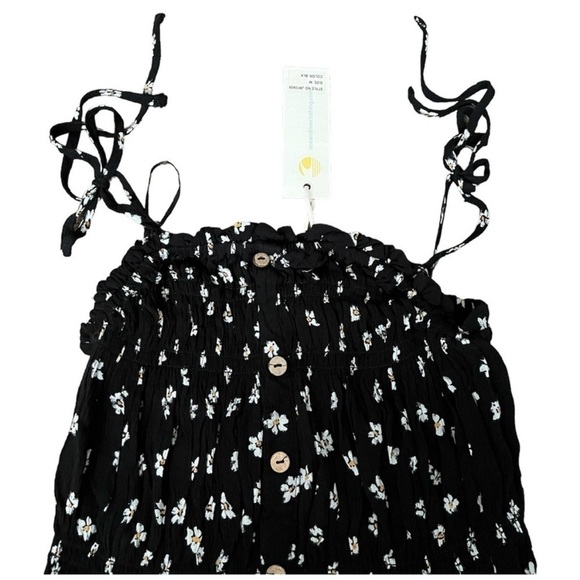 Ocean Drive New With Tags Black Top With Daisy Flowers - Picture 1 of 4